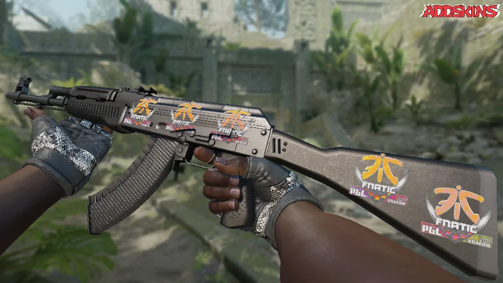 Sticker | Fnatic (Holo) | Krakow 2017 inspecting