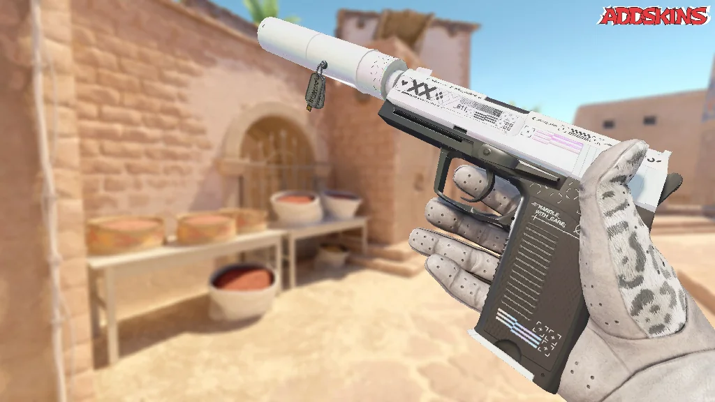Charm | Austin 2025 Highlight | Tec-9 Master inspecting