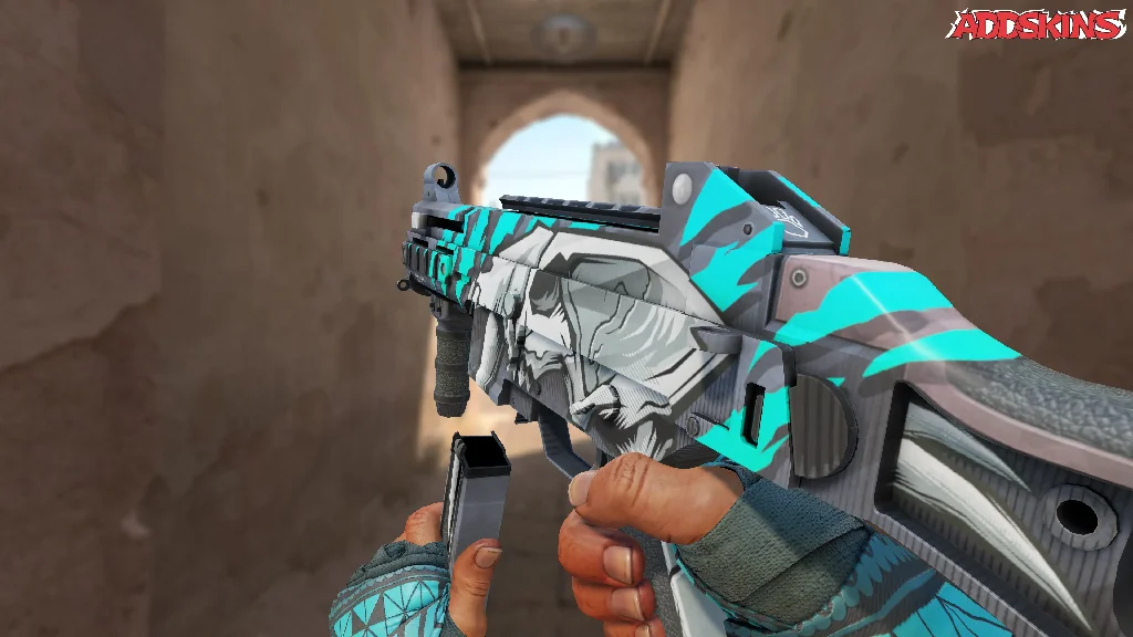 UMP-45 | Primal Saber reloading