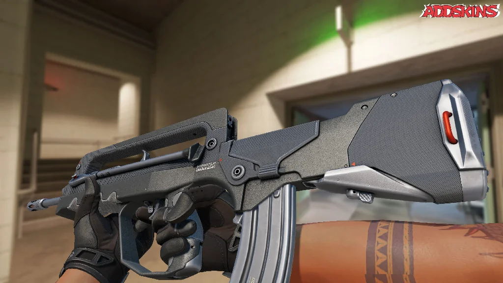 FAMAS | Corp Defense inspecting