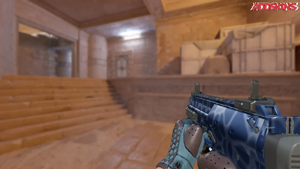 MP7 | Ocean Foam holding