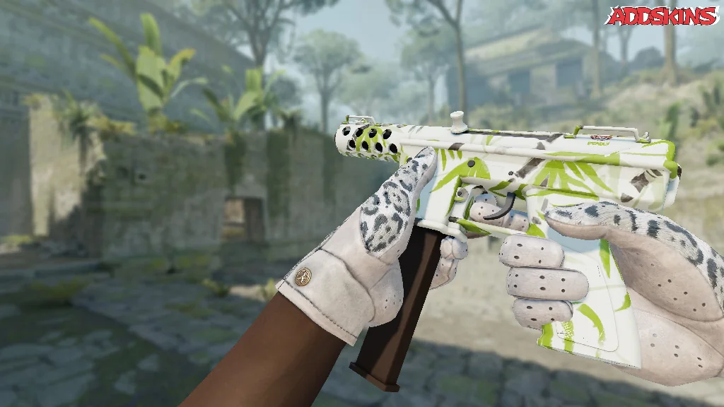 Tec-9 | Bamboo Forest inspecting