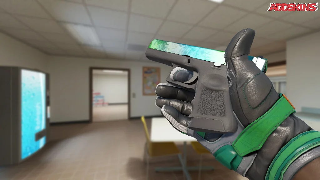 Glock-18 | Gamma Doppler Phase 3 inspecting