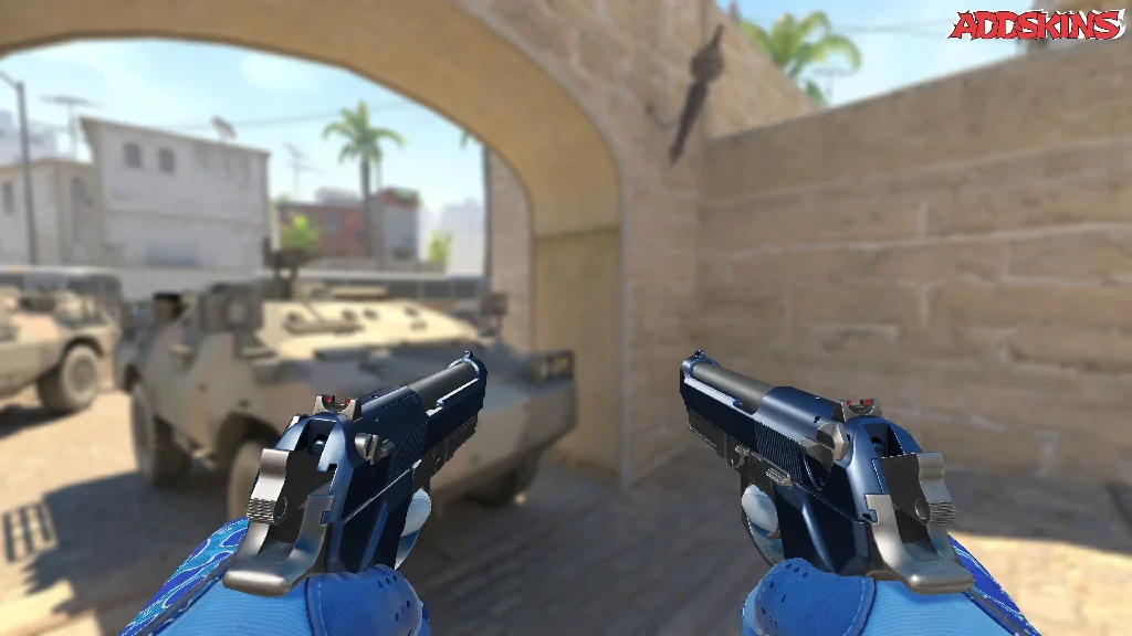 Dual Berettas | Anodized Navy holding