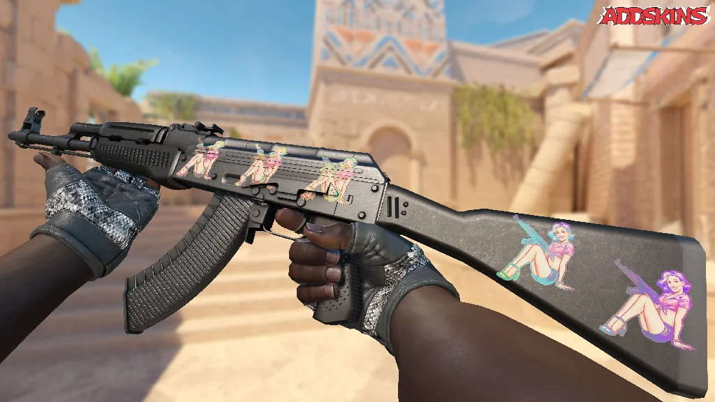 Sticker | Tamara (Holo) inspecting