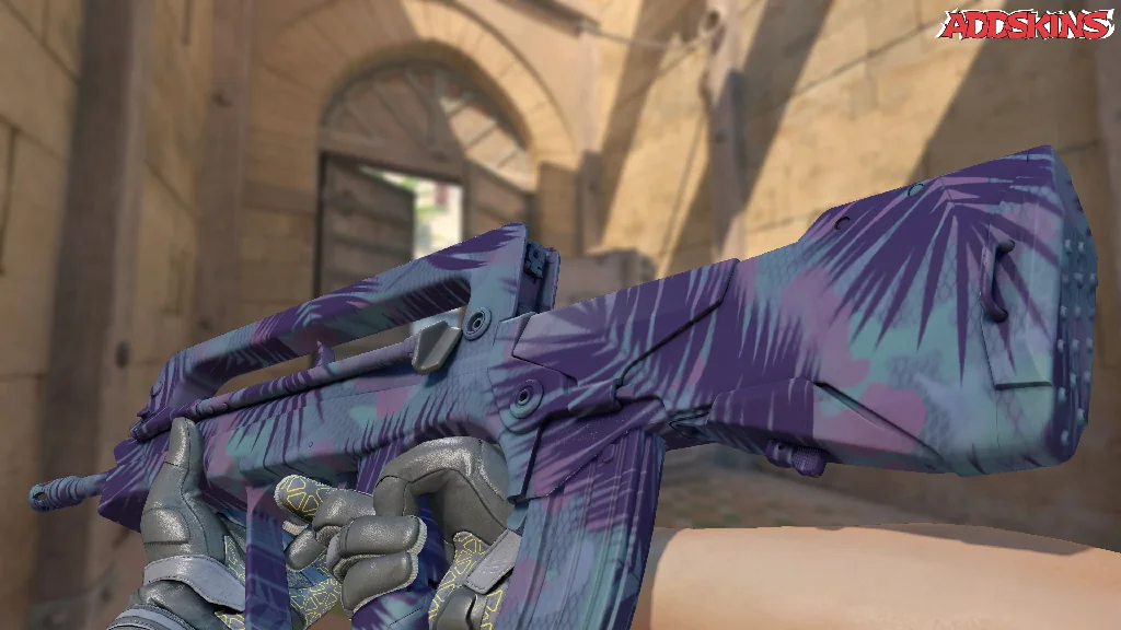 FAMAS | Sundown inspecting