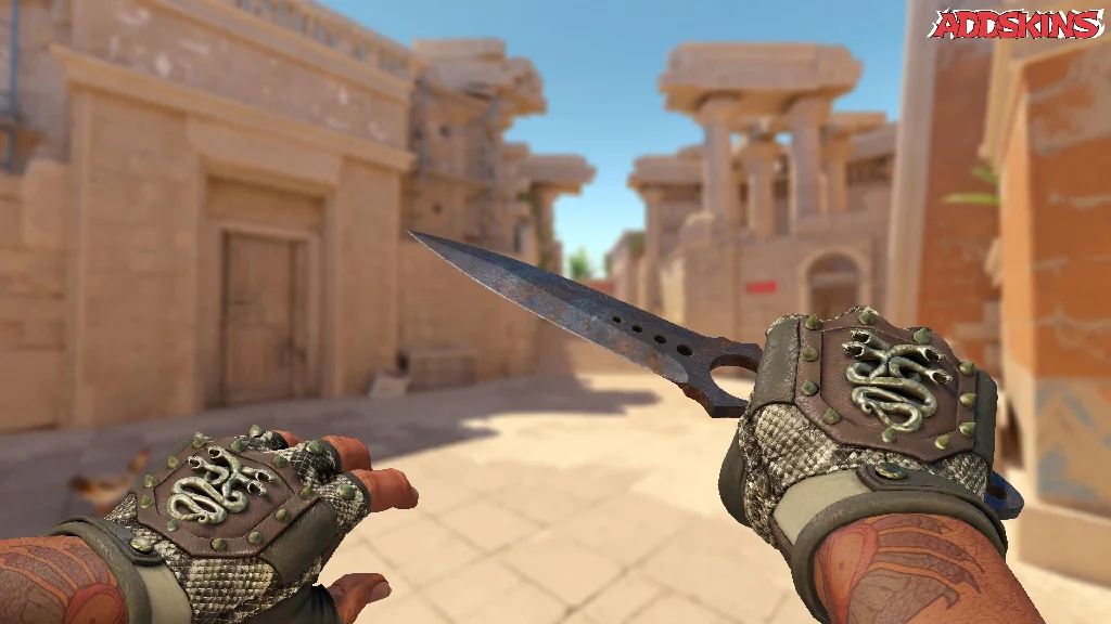 ★ Skeleton Knife | Rust Coat holding