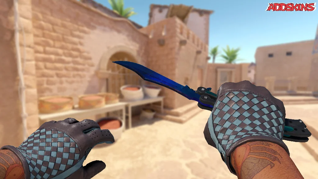 ★ Butterfly Knife | Doppler Phase 3 holding