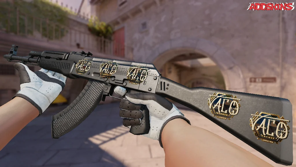 Sticker | TACO (Gold) | London 2018 inspecting