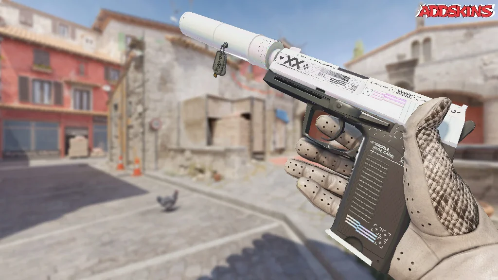 Charm | Austin 2025 Highlight | Instant Headshot inspecting