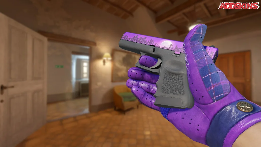 Glock-18 | Moonrise inspecting