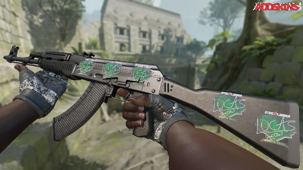 Sticker | LUCAS1 | Berlin 2019 inspecting