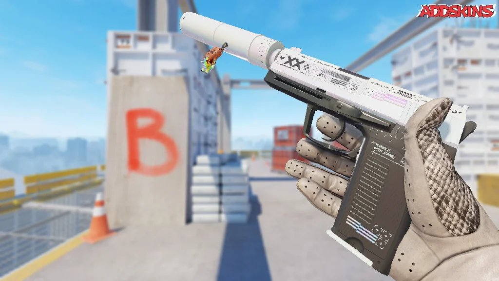 Charm | Hot Wurst inspecting