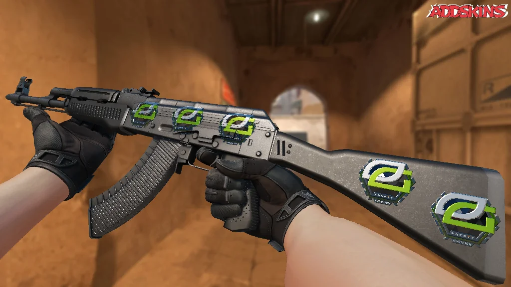 Sticker | OpTic Gaming (Foil) | London 2018 inspecting