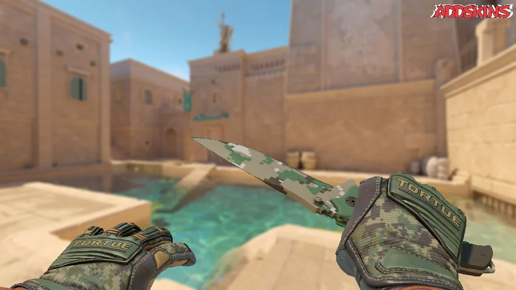 ★ Nomad Knife | Forest DDPAT holding