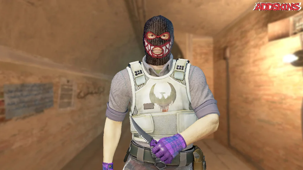 ★ Flip Knife | Ultraviolet pose-1