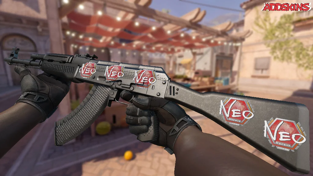 Sticker | NEO | London 2018 inspecting