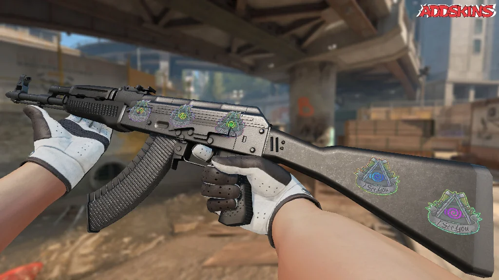 Sticker | I See You (Holo) inspecting