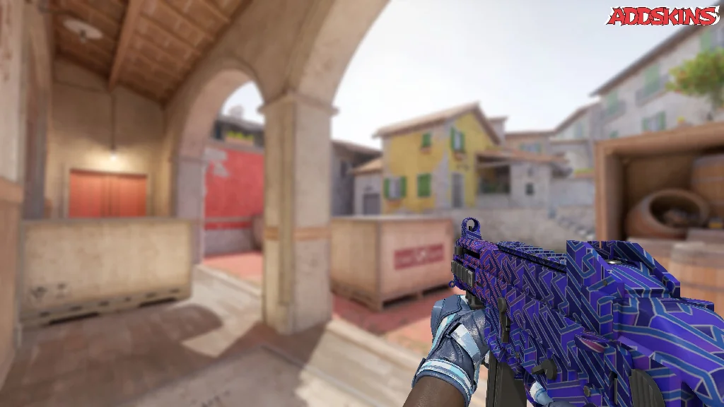 UMP-45 | Minotaur's Labyrinth holding