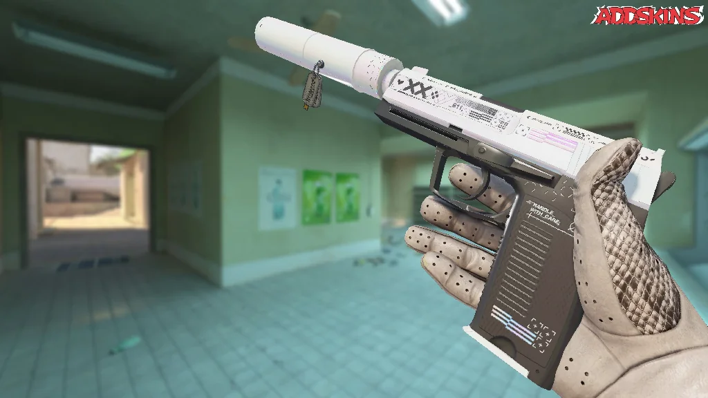 Charm | Austin 2025 Highlight | Always Buy A Defuser inspecting