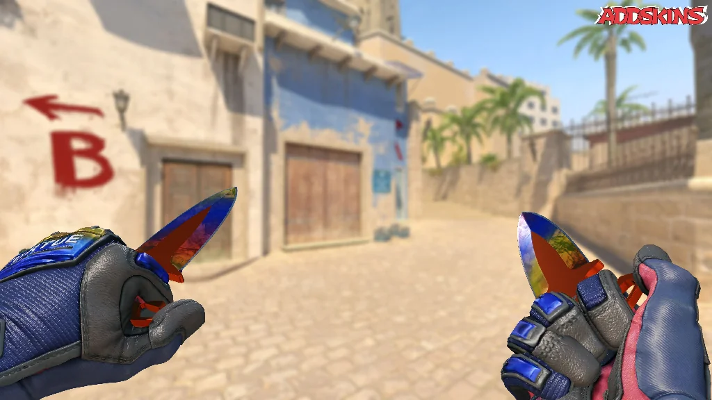 ★ Shadow Daggers | Marble Fade holding