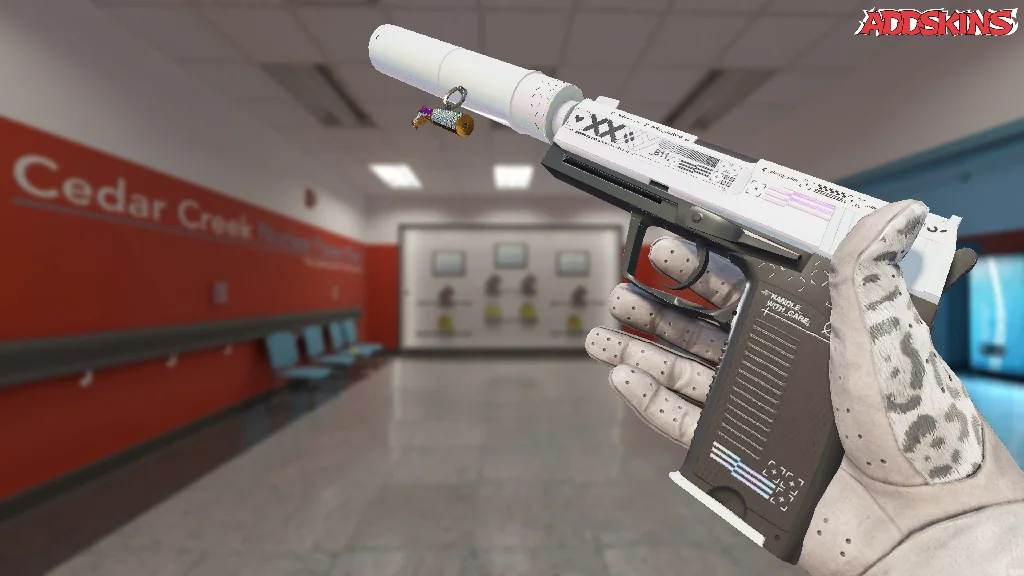Charm | Glamour Shot inspecting