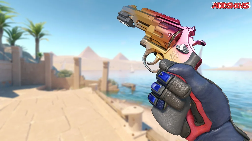 R8 Revolver | Fade inspecting