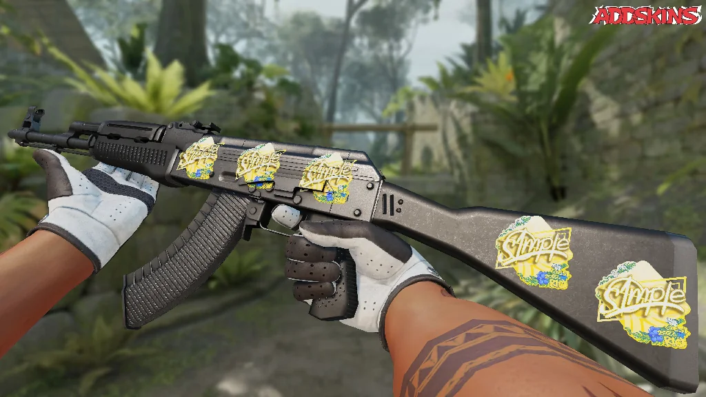 Sticker | s1mple | Rio 2022 inspecting