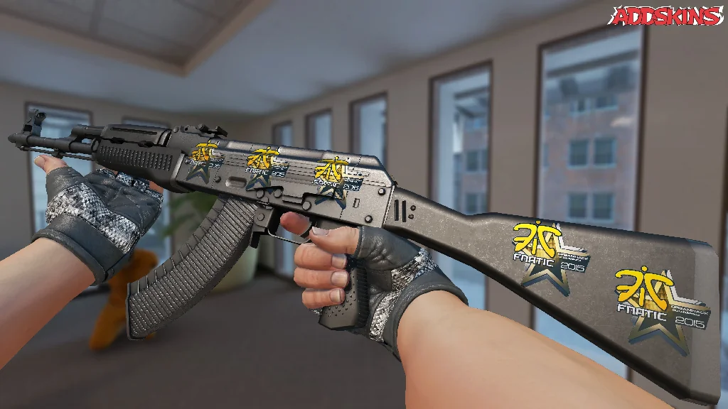 Sticker | Fnatic (Foil) | Cluj-Napoca 2015 inspecting