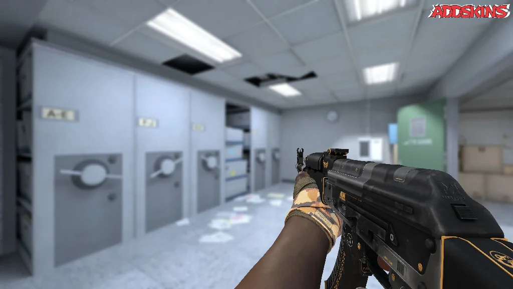 AK-47 | Elite Build holding
