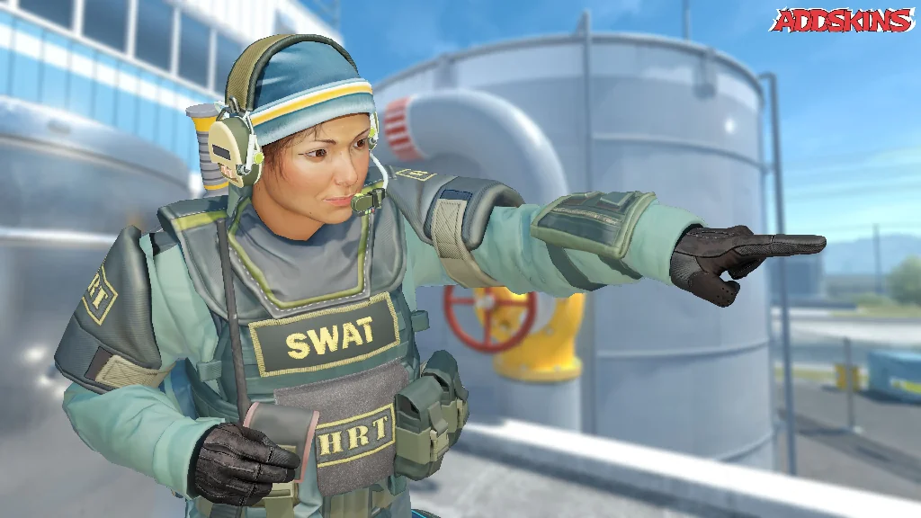 1st Lieutenant Farlow | SWAT pose-2