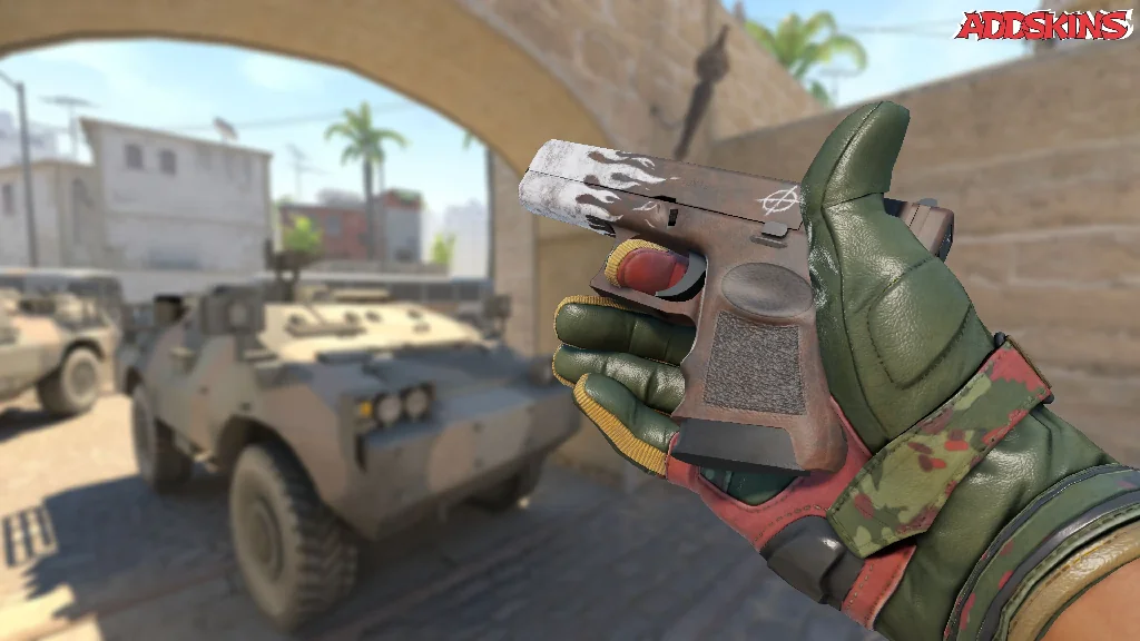 Glock-18 | Oxide Blaze inspecting