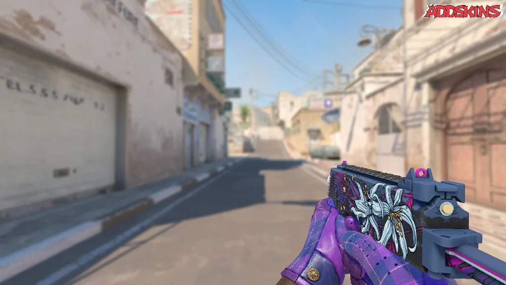 MP9 | Wild Lily holding