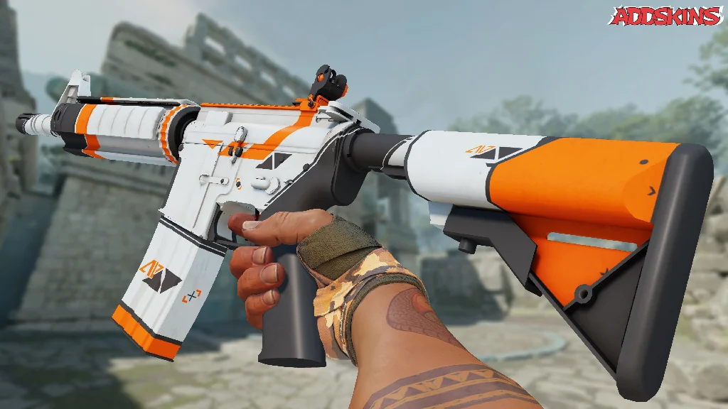 M4A4 | Asiimov inspecting