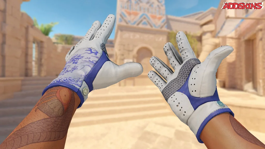 ★ Driver Gloves | Wave Chaser inspecting