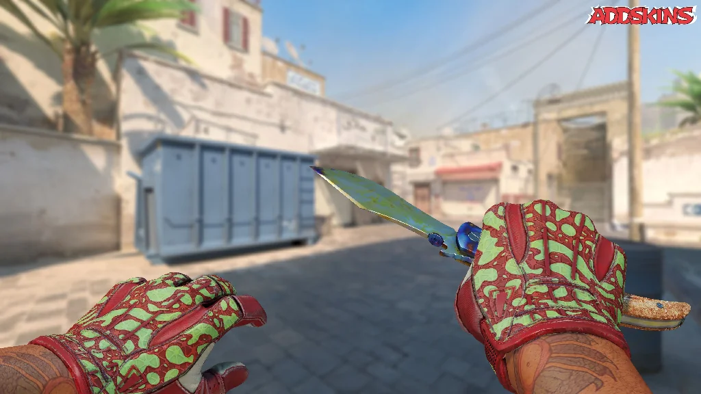 ★ Navaja Knife | Case Hardened holding