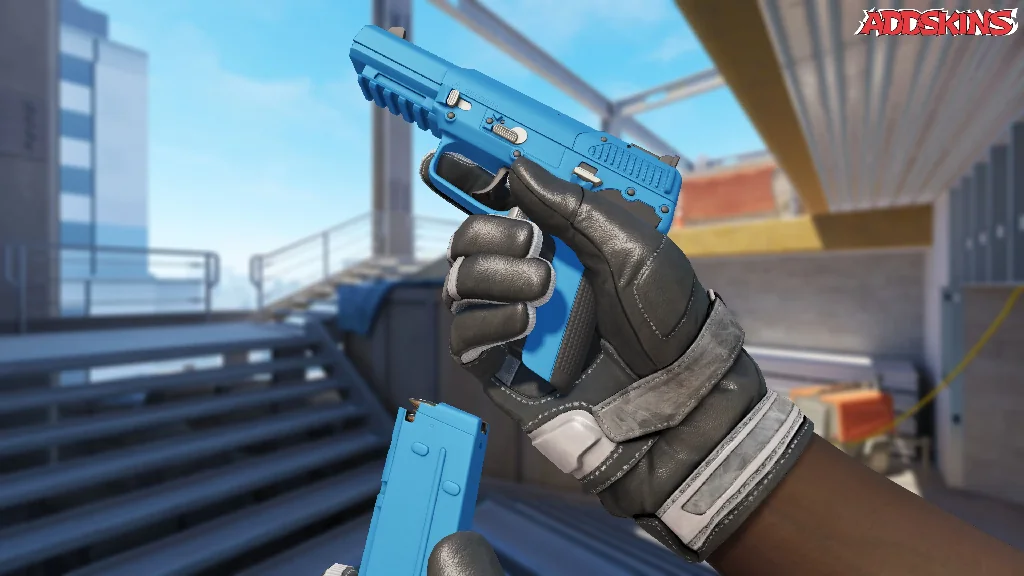 Five-SeveN | Sky Blue reloading
