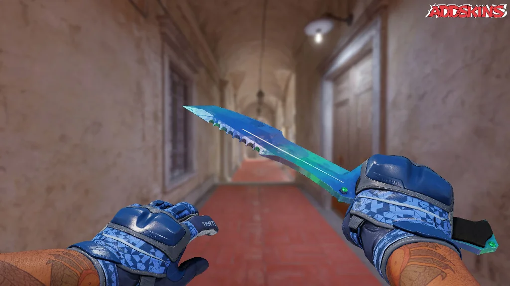 ★ Huntsman Knife | Gamma Doppler Phase 1 holding