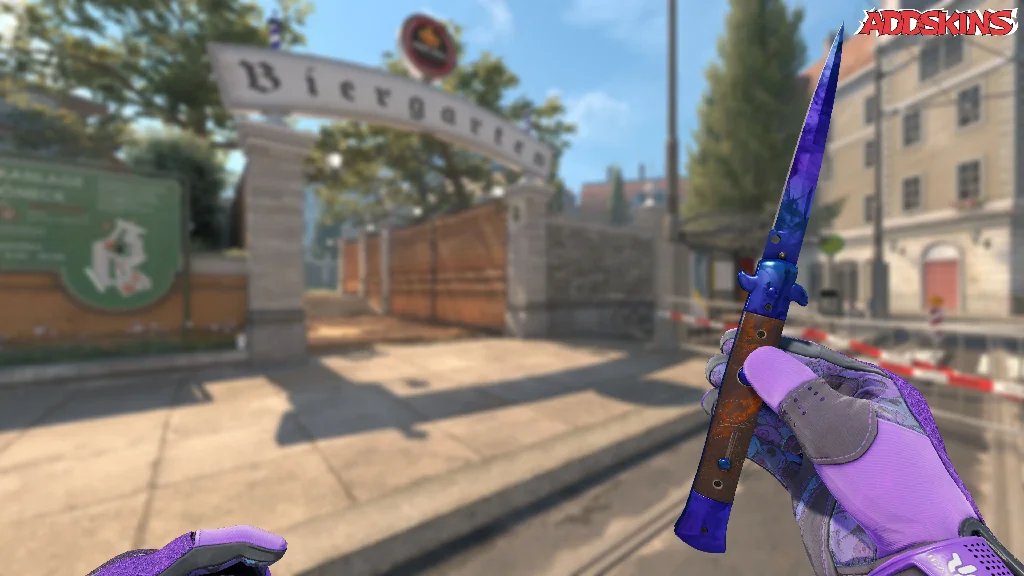 ★ Stiletto Knife | Doppler Sapphire inspecting