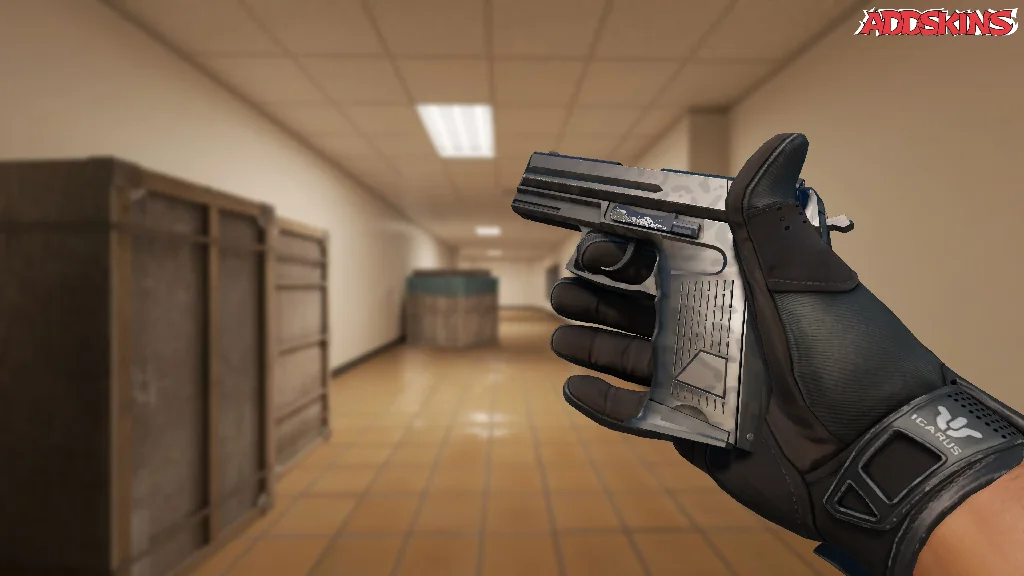 P2000 | Panther Camo inspecting