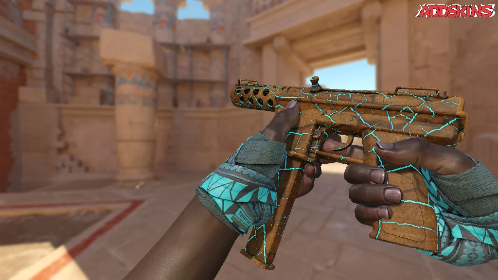 Tec-9 | Cracked Opal inspecting