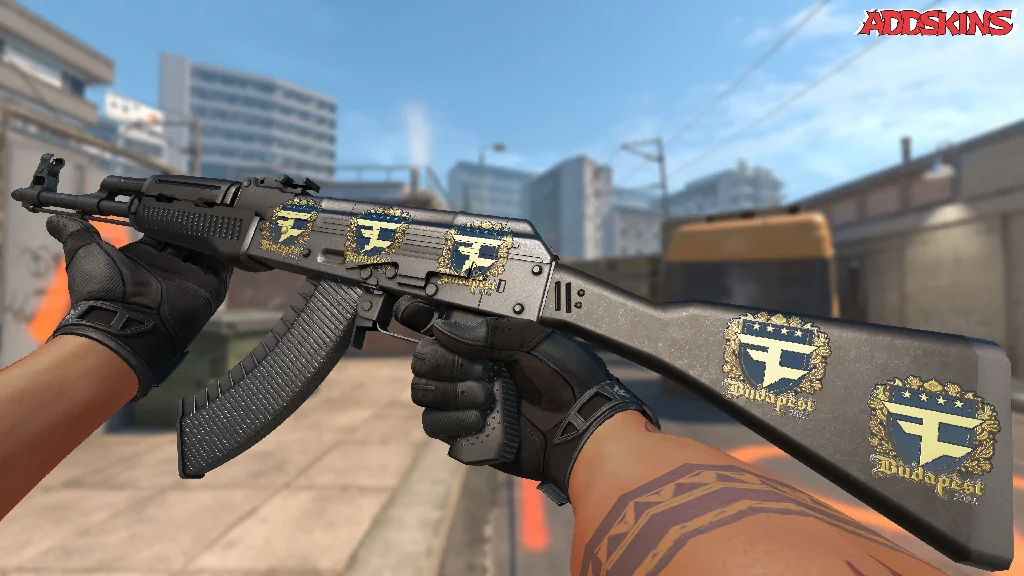 Sticker | FaZe Clan (Gold) | Budapest 2025 inspecting