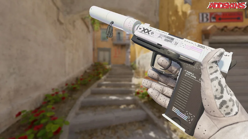 Charm | Austin 2025 Highlight | Triple AWP Kill inspecting
