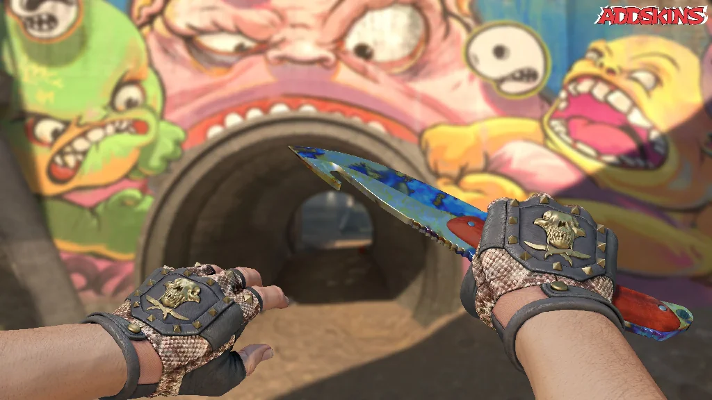 ★ Gut Knife | Case Hardened holding