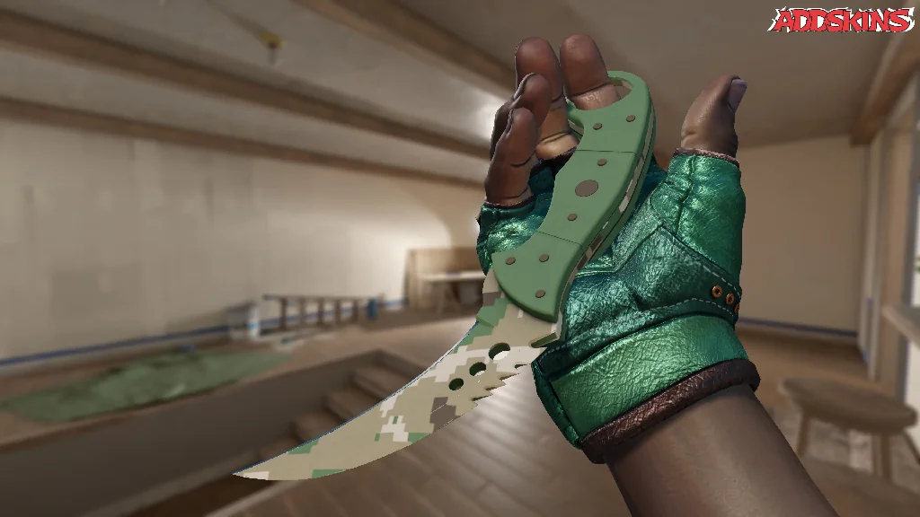 ★ Talon Knife | Forest DDPAT inspecting