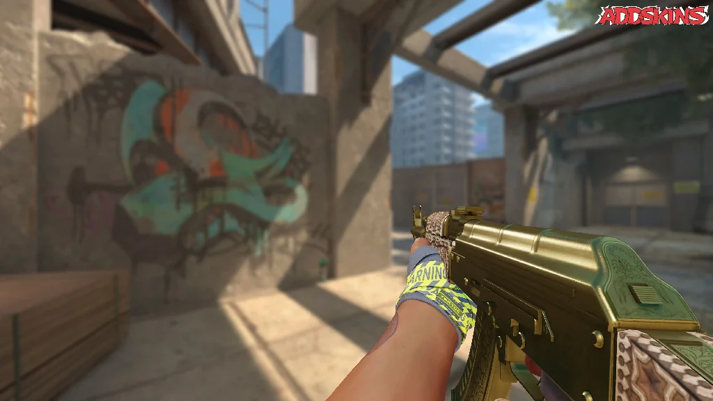 AK-47 | Gold Arabesque holding