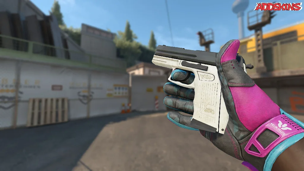 P2000 | Ivory inspecting