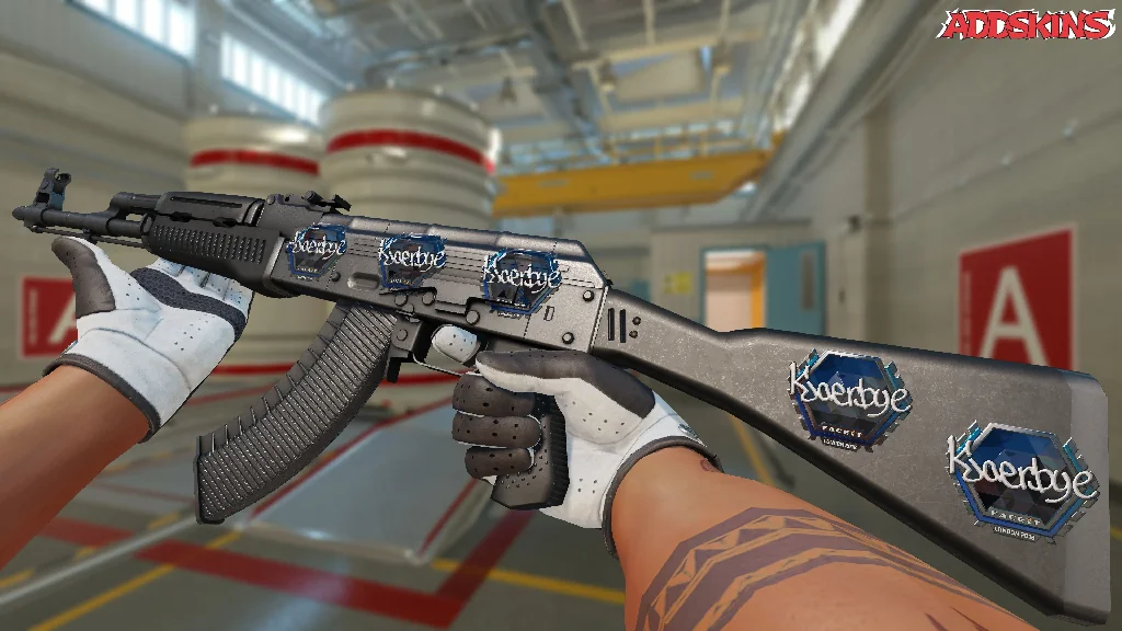 Sticker | Kjaerbye (Foil) | London 2018 inspecting