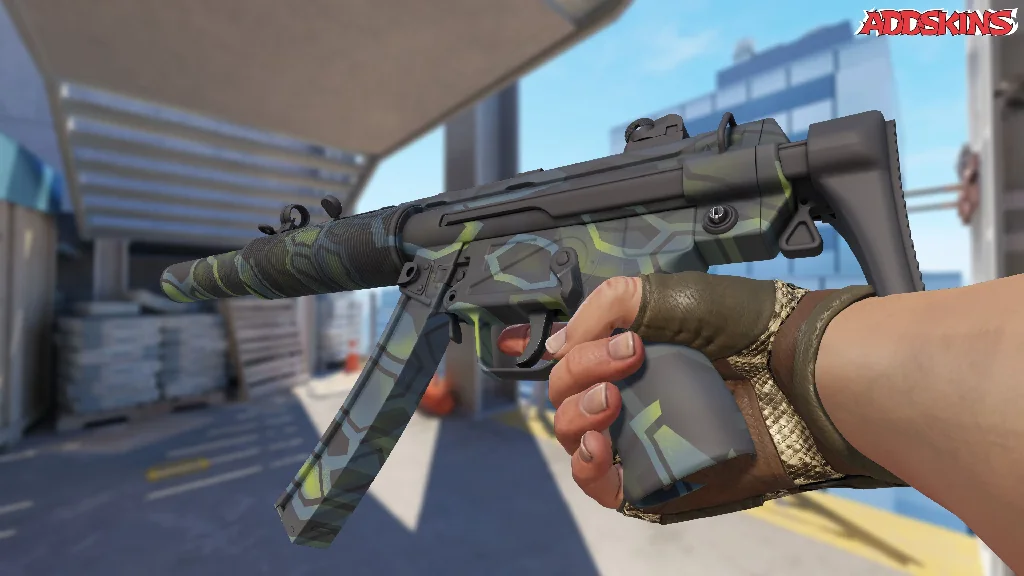 MP5-SD | Lime Hex inspecting