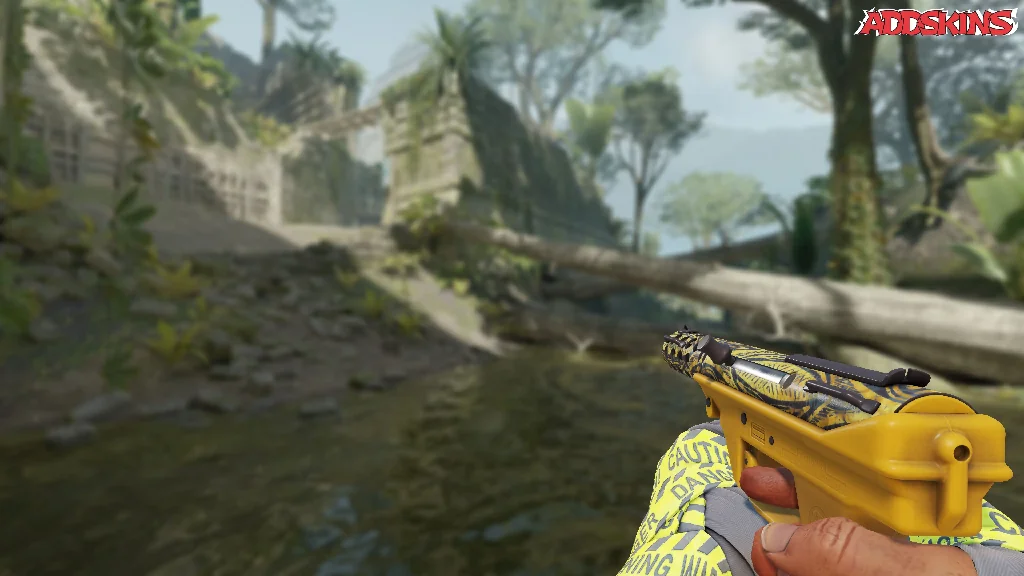 Tec-9 | Banana Leaf holding